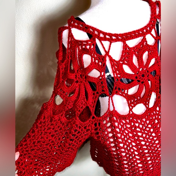 Red Hand Crochet Bell Sleeves Sweater! Size Large - Picture 3 of 15